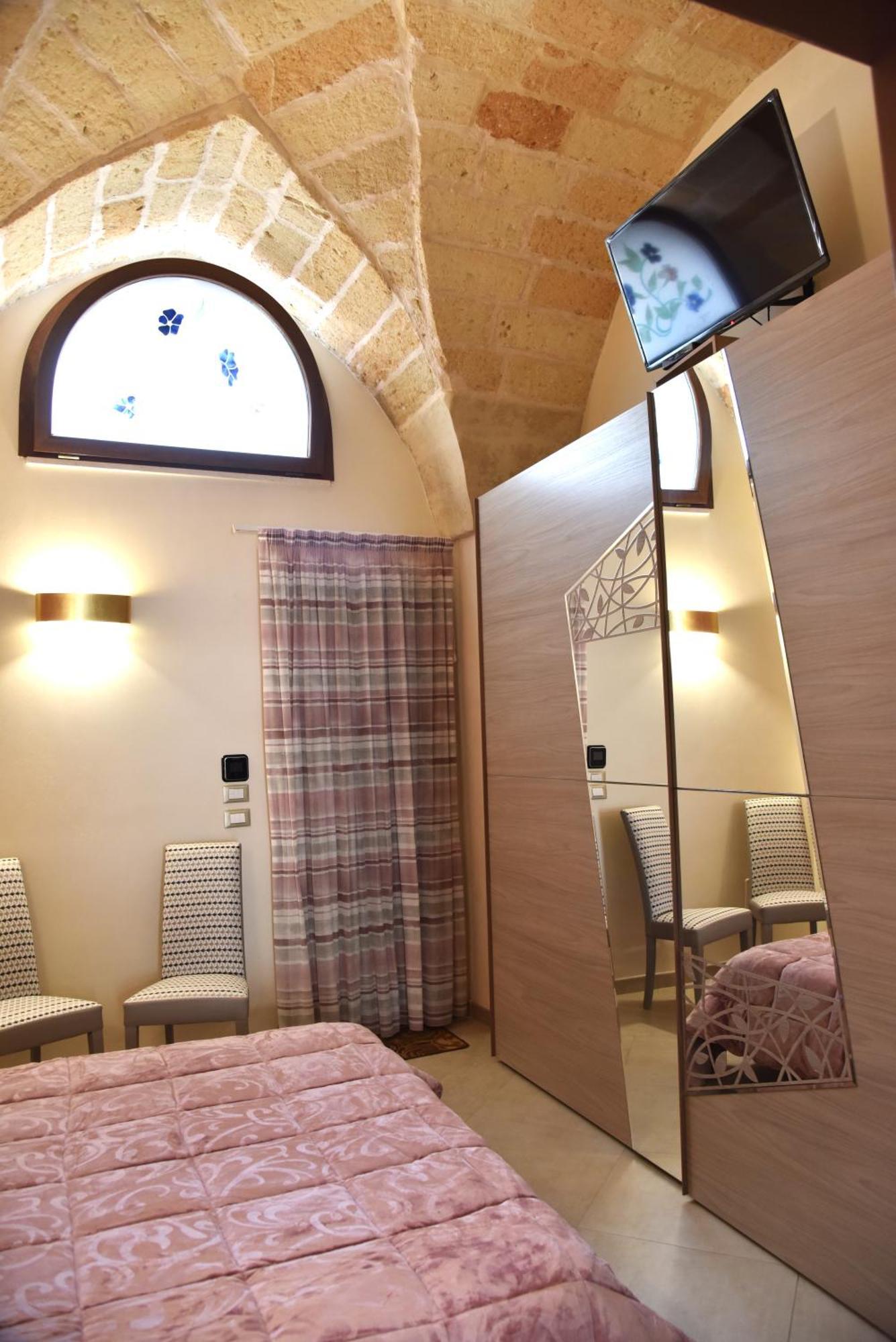 הוילה לצ'ה Il Campanile Locazioni Turistiche מראה חיצוני תמונה